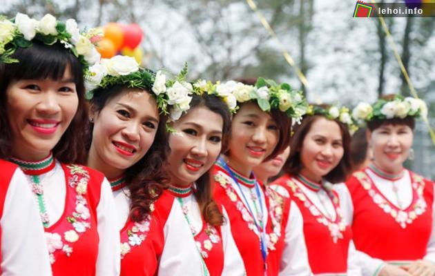 Lễ hội hoa hồng Bulgaria khai mạc ngày Quốc tế Phụ nữ