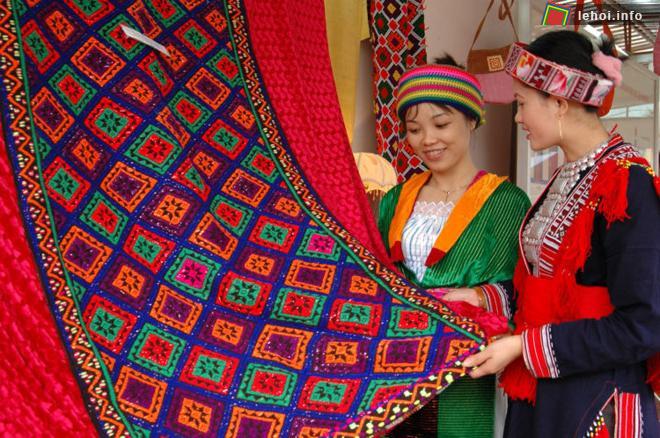Lễ hội Văn hóa thổ cẩm Việt Nam diễn ra cuối năm 2018