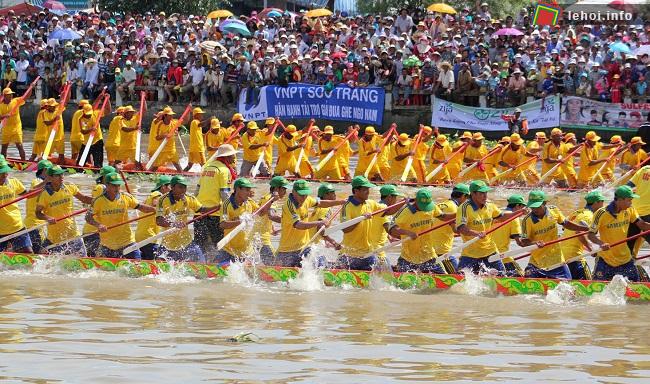 Hàng nghìn người tham gia lễ hội Ok Om Bok tỉnh Sóc Trăng