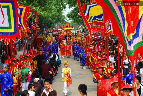 Đặc sắc lễ hội rước Mẫu thành Tuyên