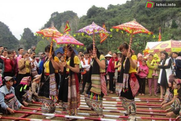 Lễ hội Hang Bua 2018 hội tụ đầy đủ nét văn hóa đặc sắc dân tộc Thái