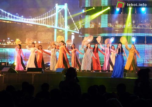 Hoành tráng lễ hội đếm ngược đón năm mới 2013 tại Đà Nẵng ảnh 1
