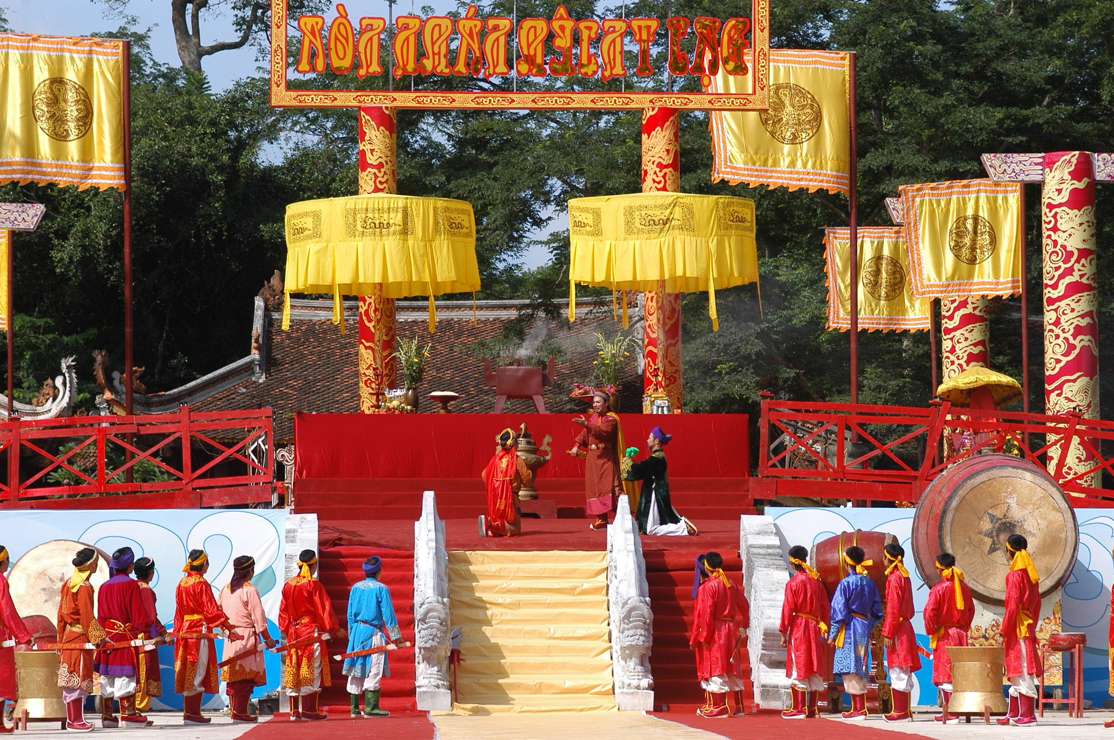Lễ hội Lam Kinh năm 2010