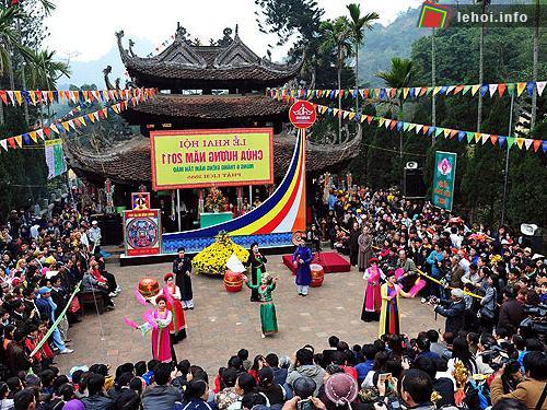 Lễ hội chùa Hương