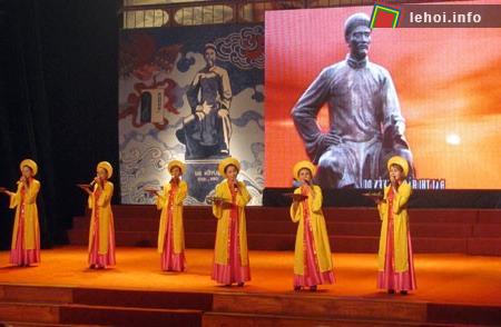 Hà Tĩnh kỷ niệm 245 năm sinh, 190 năm mất đại thi hào Nguyễn Du