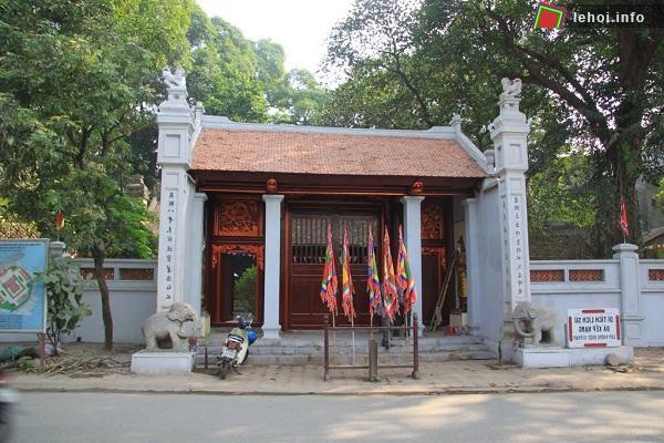 Đền Thụy Khuê là ngôi đền cổ của Hà Nội