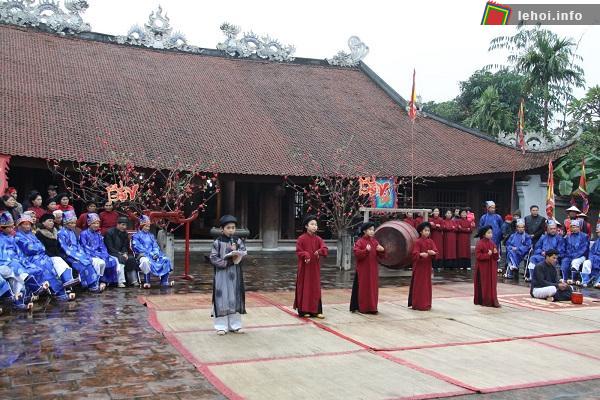 Lễ hội truyền thống làng Lâu Thượng