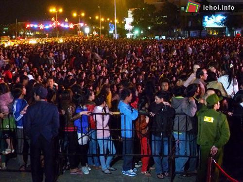 Hoành tráng lễ hội đếm ngược đón năm mới 2013 tại Đà Nẵng ảnh 7