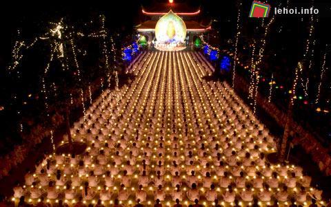Buổi lễ này thường được tổ chức hàng năm, và cũng đã được trung tâm sách kỷ lục Việt Nam xác lập là lễ hội hoa đăng phật giáo lớn nhất nước Việt Nam.
