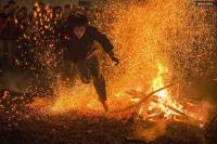 Ảnh Lễ hội nhảy lửa cầu may của người Pà Thẻn tại Hà Giang