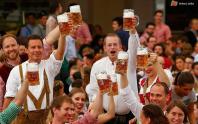 Ảnh Tưng bừng Lễ hội bia ở Bỉ