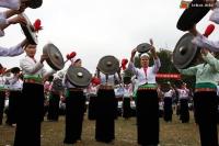 Ảnh Khai mạc lễ hội Khai hạ Mường Bi 2014 ở Hòa Bình