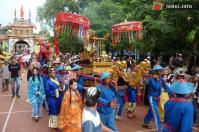 Ảnh Tưng bừng lễ hội văn hóa du lịch Dinh Thầy Thím năm 2012