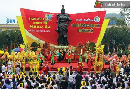 Tượng đài nữ tướng Lê Chân